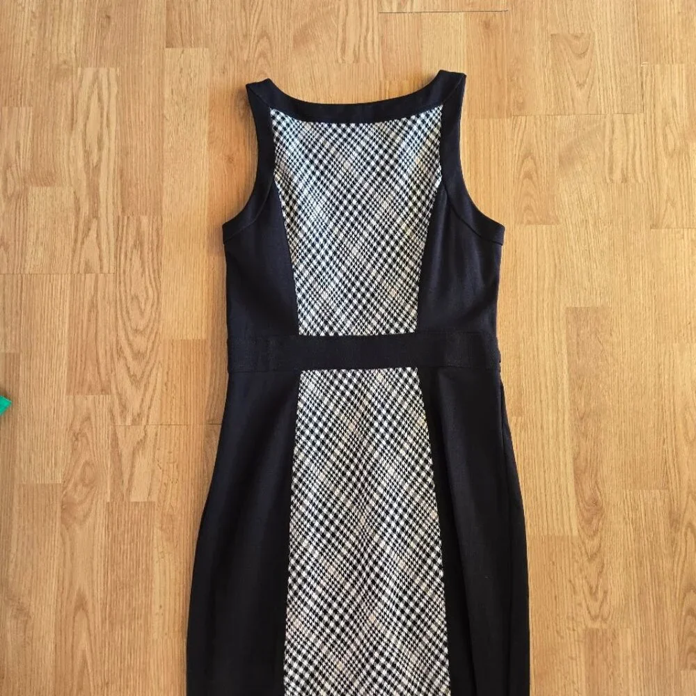 White House Black Market Sheath Dress | Size 10 - Picture 6 of 8